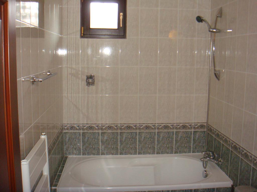 Family Hotel Elegance Arbanasi Bilik gambar