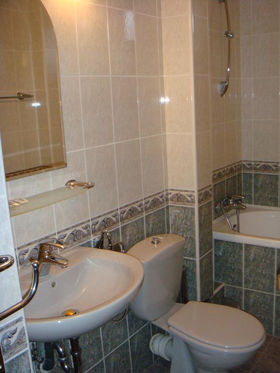 Family Hotel Elegance Arbanasi Bilik gambar