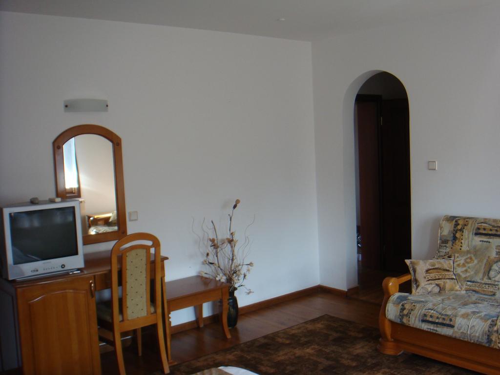 Family Hotel Elegance Arbanasi Bilik gambar